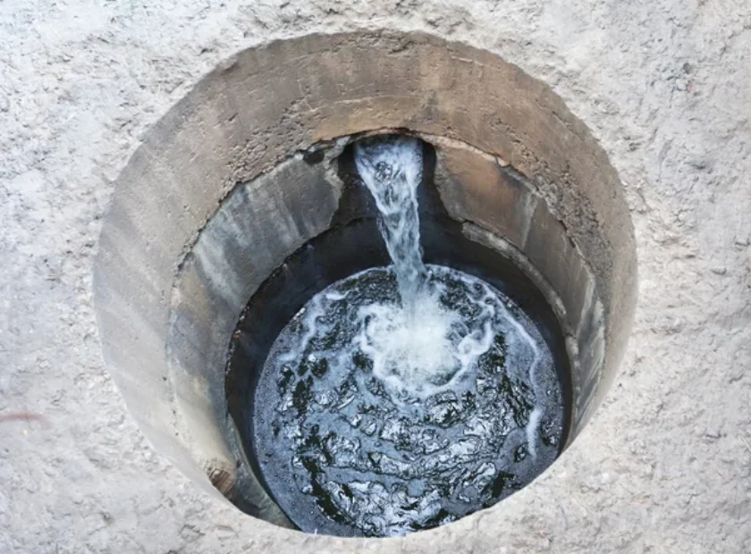 depositphotos_6478735-stock-photo-system-of-sewage-with-current